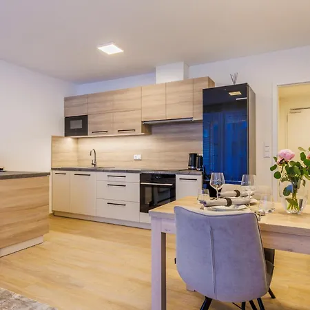 Mia Apartment *